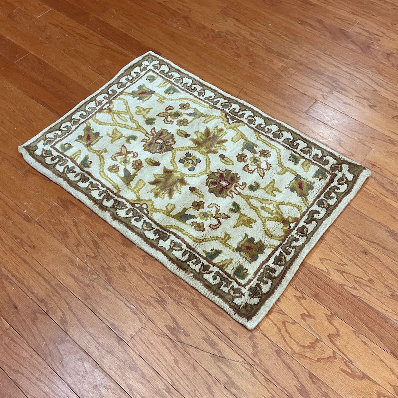 HERAT ORIENTAL Handmade 2' x 3' Floral Wool Rug - 2' x 3'