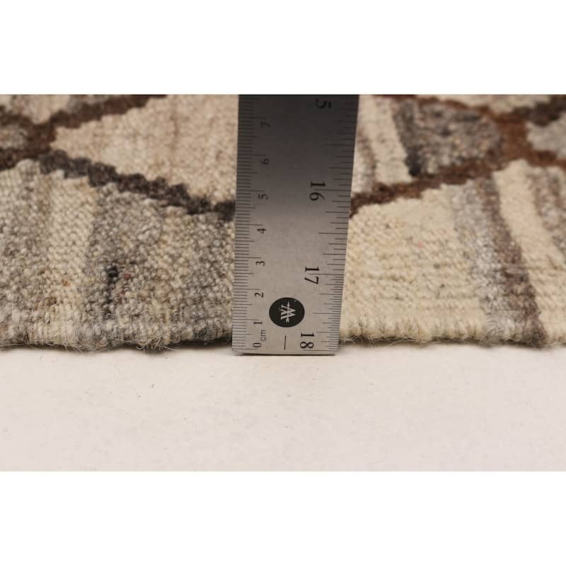 Sivas Taupe Kilim 5'0" x 6'8" - 5'0 x 6'8