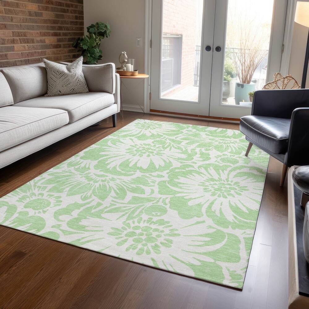 Machine Washable Indoor/ Outdoor Whimsy Floral Chantille Rug