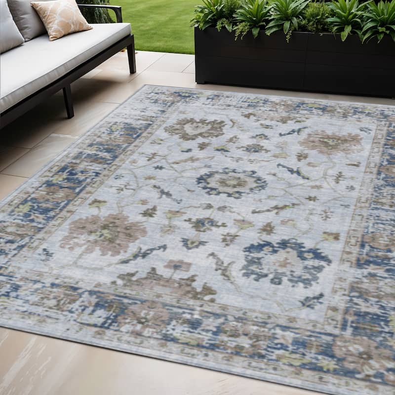 HomeRoots Floral Traditional Rectangle Outdoor Rug - 5' X 8'