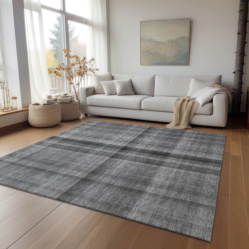 Machine Washable Indoor/ Outdoor Modern Plaid Chantille Rug