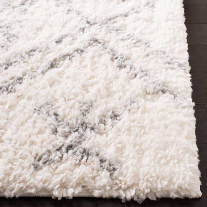 SAFAVIEH Parma Shag Mahalie Trellis 1.2-inch Thick Rug