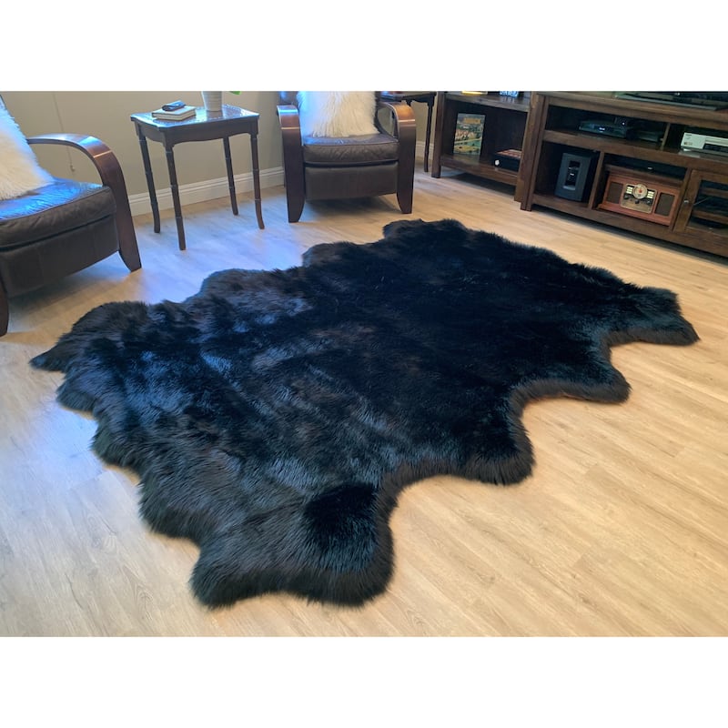 Highland Select Natural Long Wool Sheepskin 8 Pelt Shag Rug - 5'5" x 6'8"