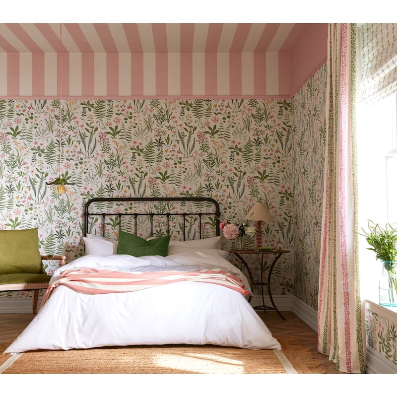 Graham & Brown Oshibana Day Wallpaper