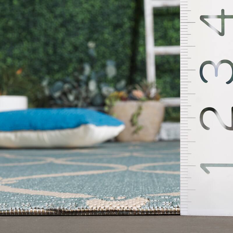 SAFAVIEH Courtyard Liya Indoor/ Outdoor Waterproof Patio Backyard Rug