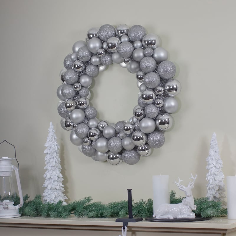 Silver Splendor 3-Finish Shatterproof Ball Christmas Wreath