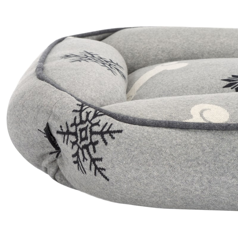 SAFAVIEH Pet Collection Snowflake Dog Bed