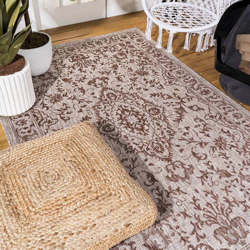 JONATHAN Y Sintra Ornate Medallion Indoor/Outdoor Area Rug