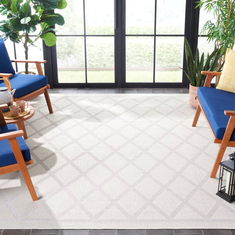 Martha Stewart by SAFAVIEH Washable Zlata Indoor/ Outdoor Waterproof Trellis Rug