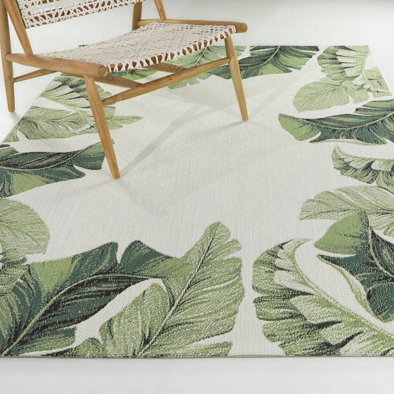Espada Tropical Leaves Indoor/Outdoor Area Rug - 7'10" x 10' - Green