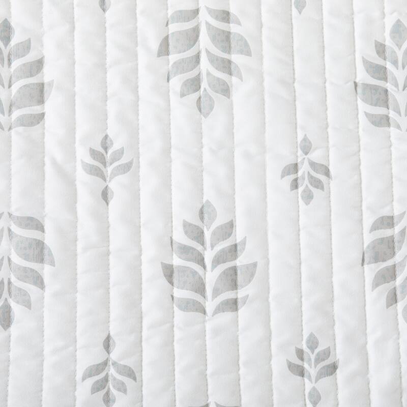 Luxurious Intricate French Floral Design Microfiber Quilt Set With Shams