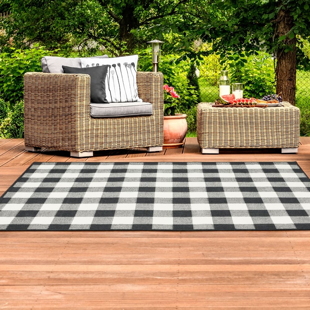 Style Haven Gingham Check Indoor/Outdoor Area Rug..