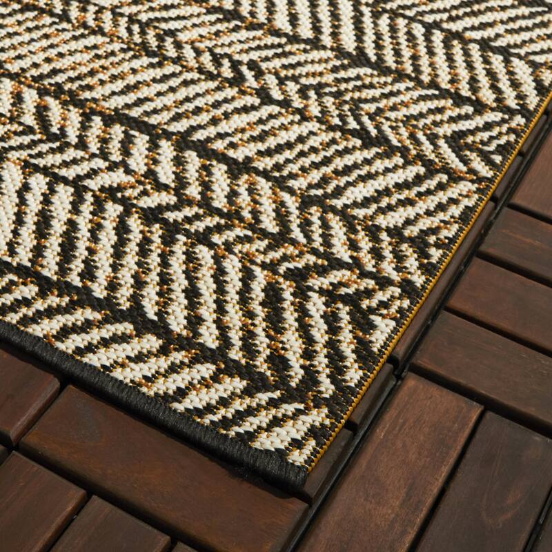 Yates Contemporary Indoor/Outdoor Area Rug