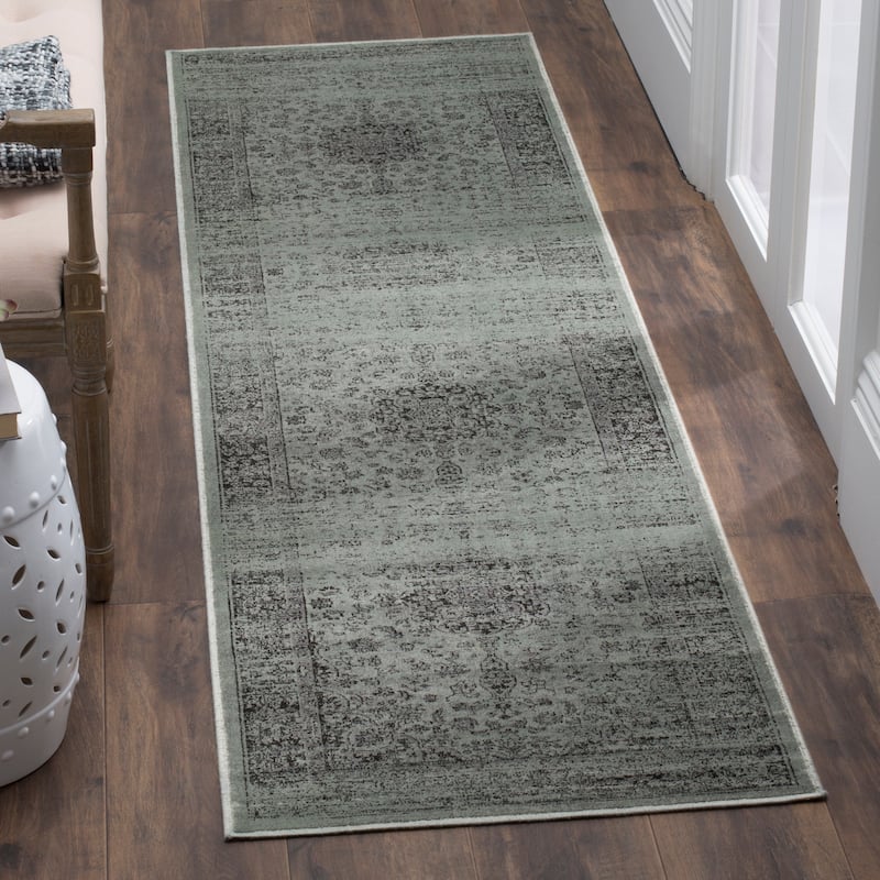 SAFAVIEH Agda Charlott Distressed Oriental Area Rug - 2'2" x 10' Runner - Spruce