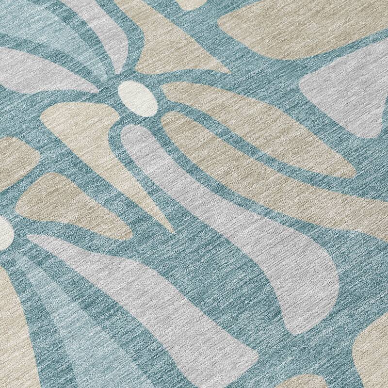 Machine Washable Indoor/ Outdoor Modern Gilcrest Chantille Rug