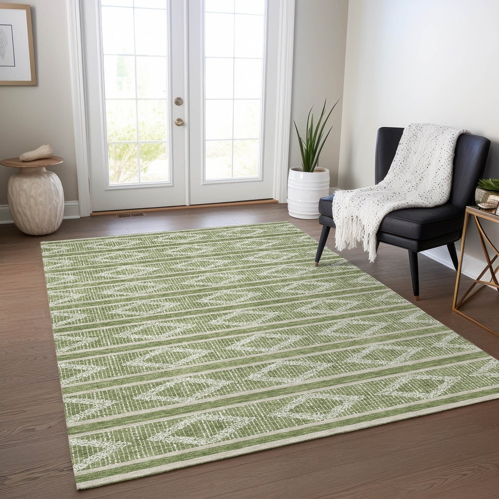 Machine Washable Indoor/ Outdoor Diamond Stripe Chantille Rug