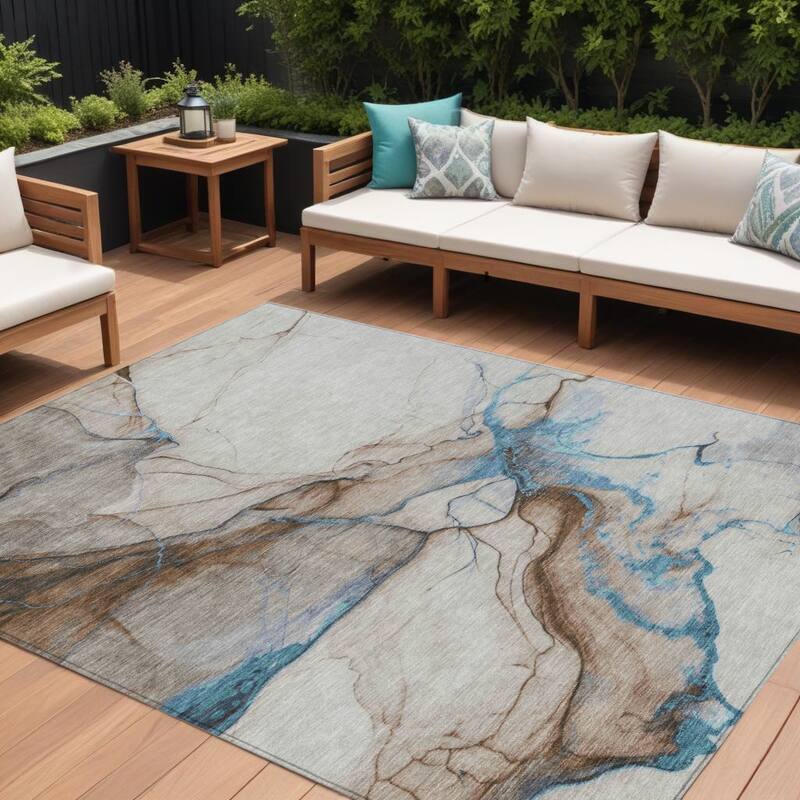 HomeRoots Abstract Modern Rectangle Outdoor Rug - 8' X 10'