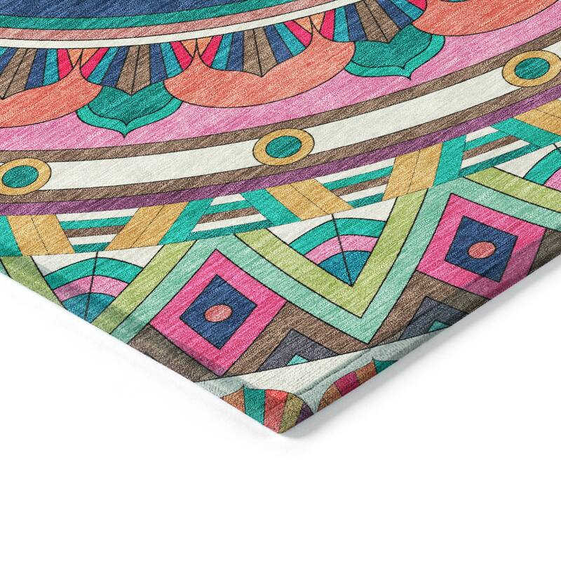 Machine Washable Indoor/ Outdoor Boho Mosaic Chantille Rug