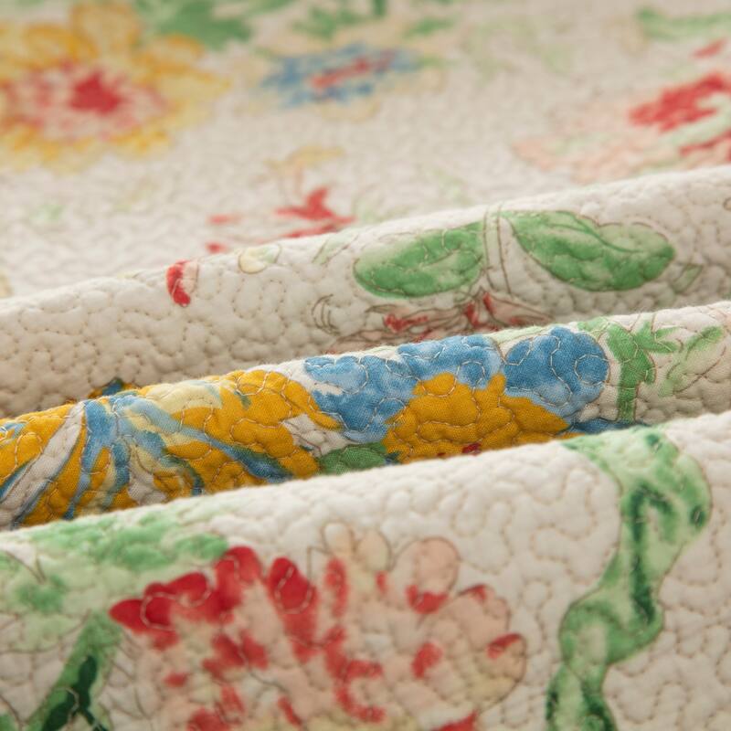 S&S Dreamland Floral Reversible 3 Piece Cotton Quilt Set
