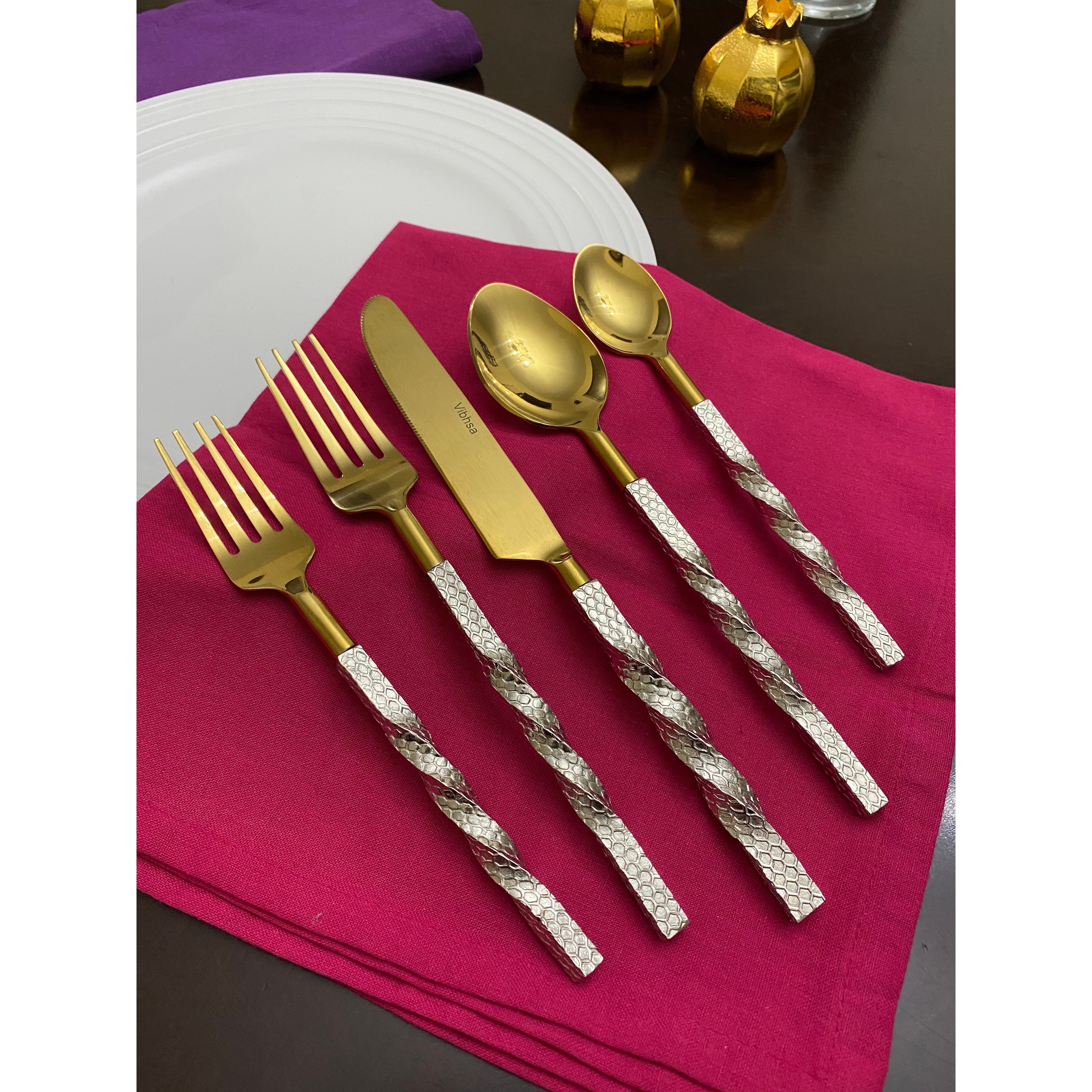 Vibhsa Designer 20 PC Gold Flatware Set, Service for 4 Twisted