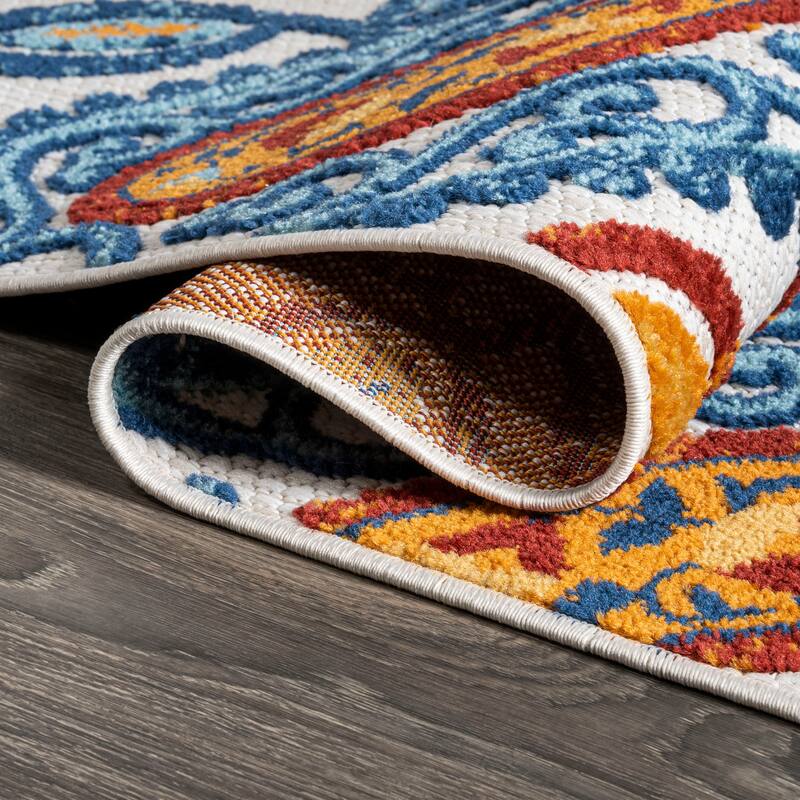 JONATHAN Y Gordes Paisley High-Low Indoor/Outdoor Area Rug
