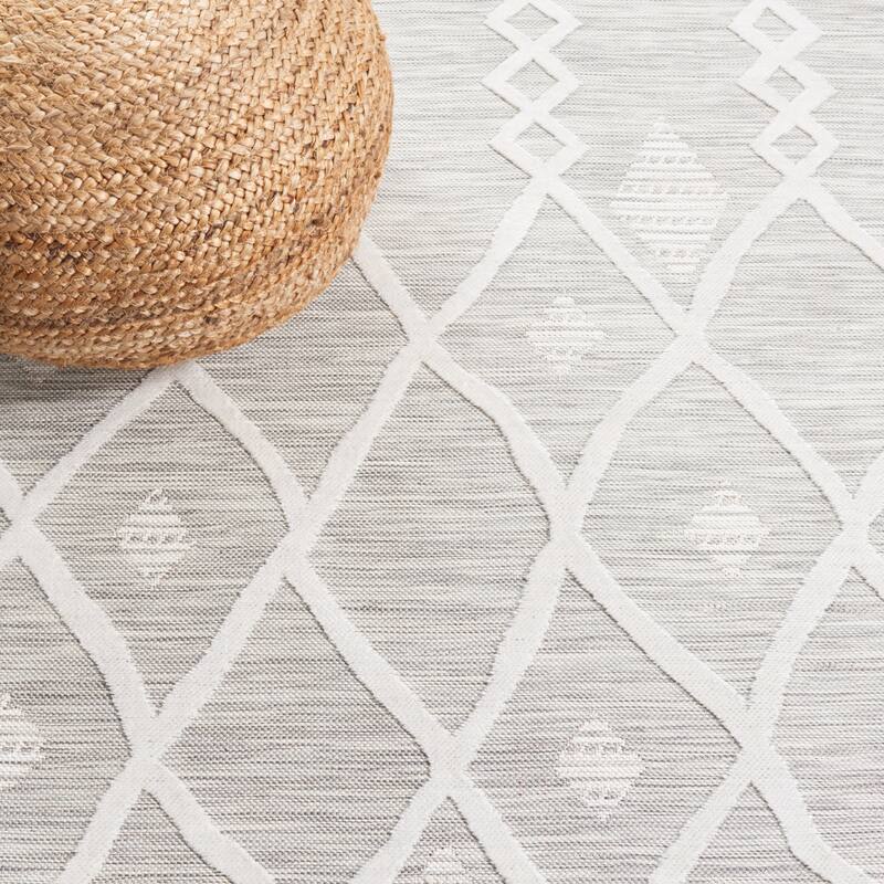 SAFAVIEH Cabana Marzhan Boho Waterproof Patio Backyard Rug