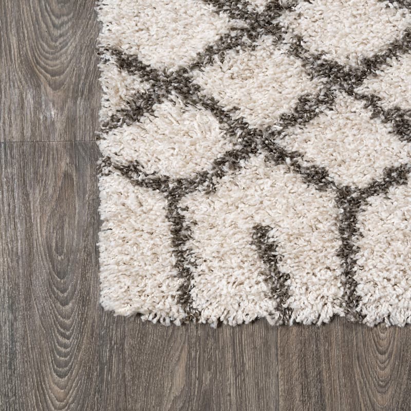 JONATHAN Y Tela Moroccan Diamond Shag Area Rug