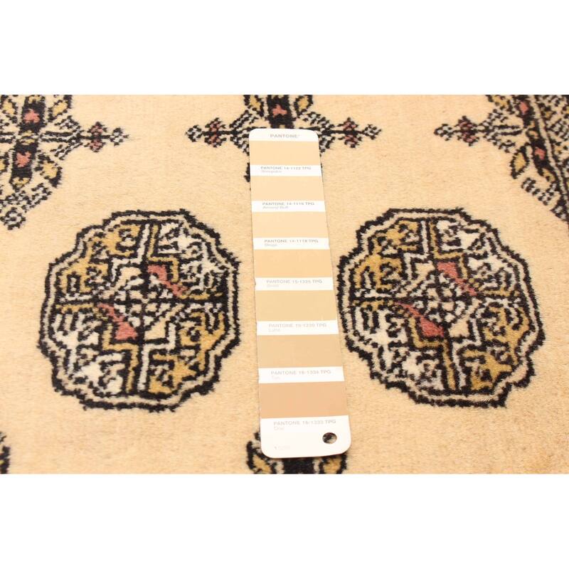 ECARPETGALLERY Hand-knotted Peshawar Bokhara Beige Wool Rug - 4'8 x 6'8