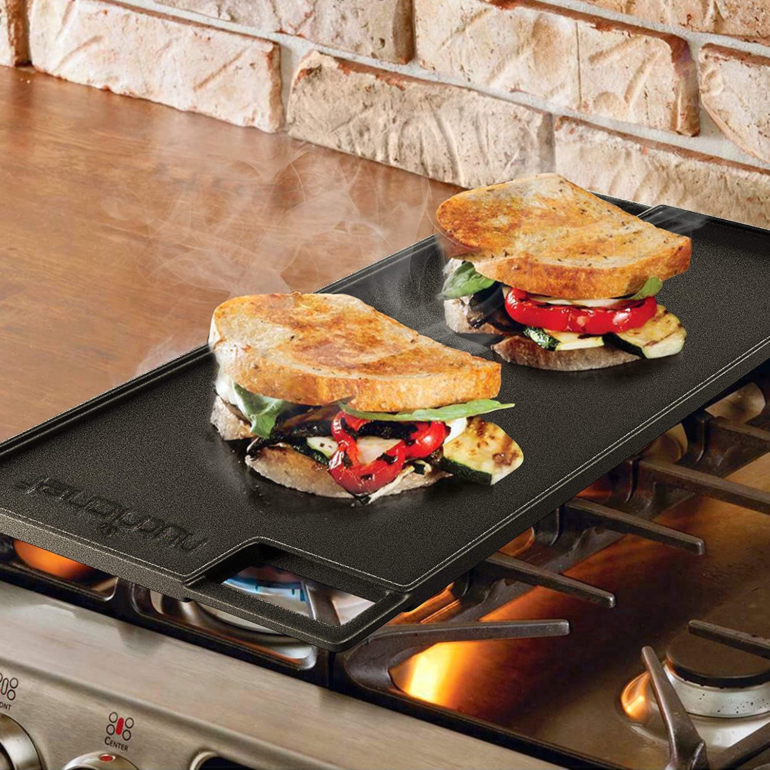 Lodge Cast Iron 16.75-in Cast Iron Grill/Griddle - Reversible
