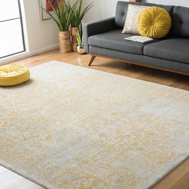 SAFAVIEH Evoke Quinn Vintage Distressed Rug