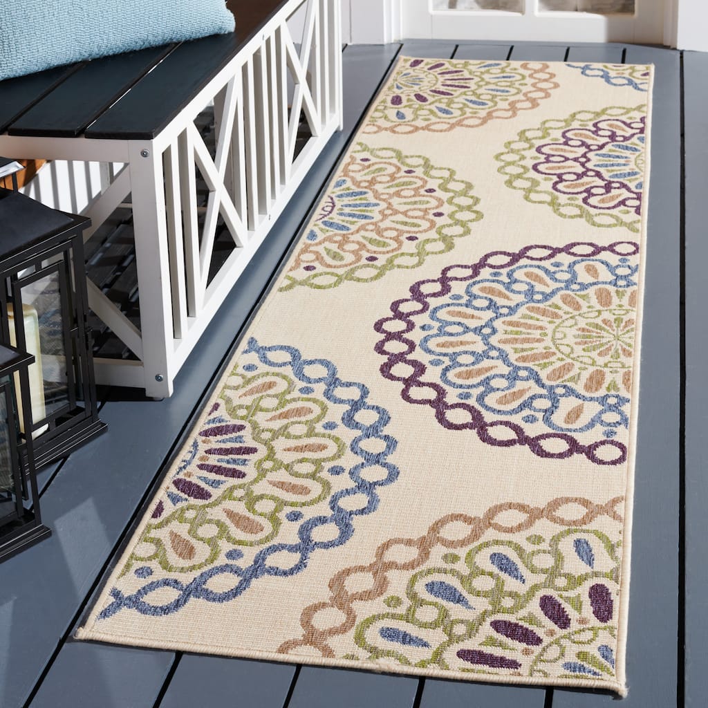 SAFAVIEH Veranda Elsi Geometric Medallion Indoor/Outdoor Area Rug - 2'3" x 8' Runner