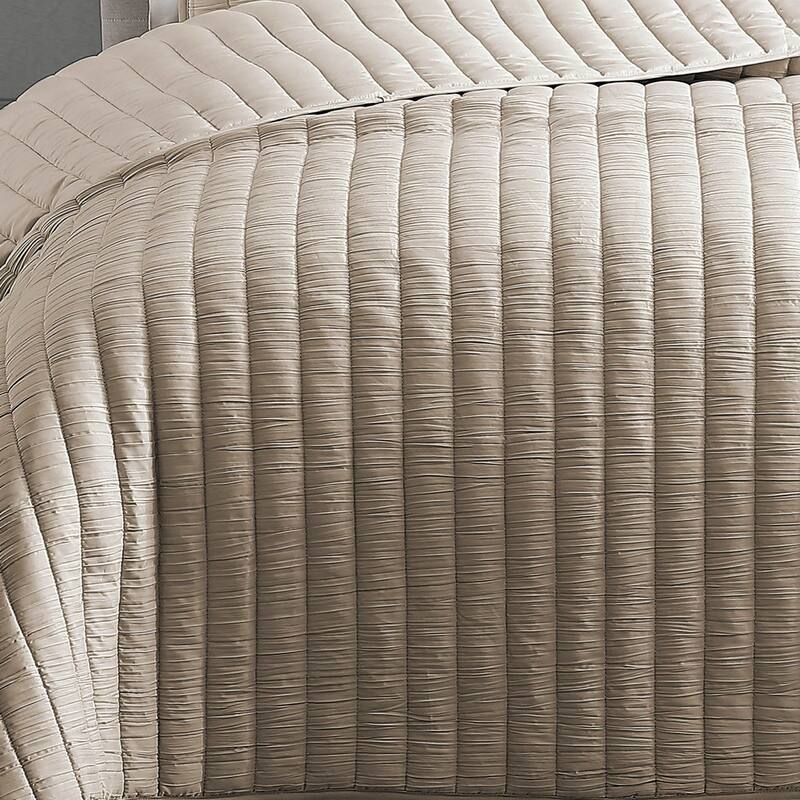 Riverbrook Home Moonstone 3 Piece Quilt Set