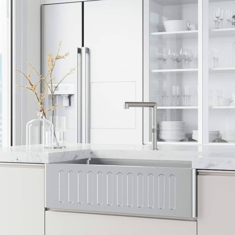VIGO Jewel 11" H Single Handle Kitchen Bar Faucet