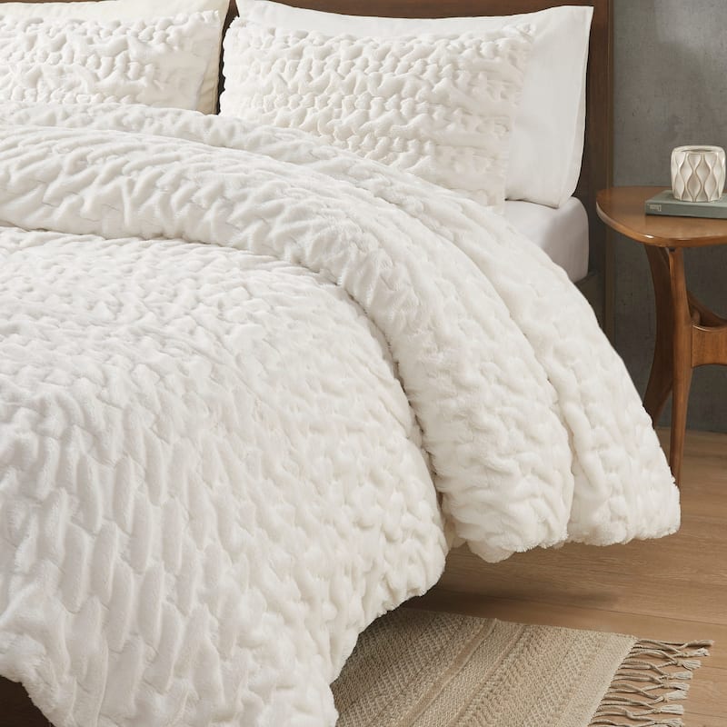 Madison Park Dakota Ruched Fur Down Alternative Comforter Set
