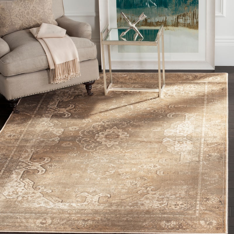 SAFAVIEH Vintage Distressed Boho Hanna Oriental Rug - 3'3" x 5'7" - Mouse