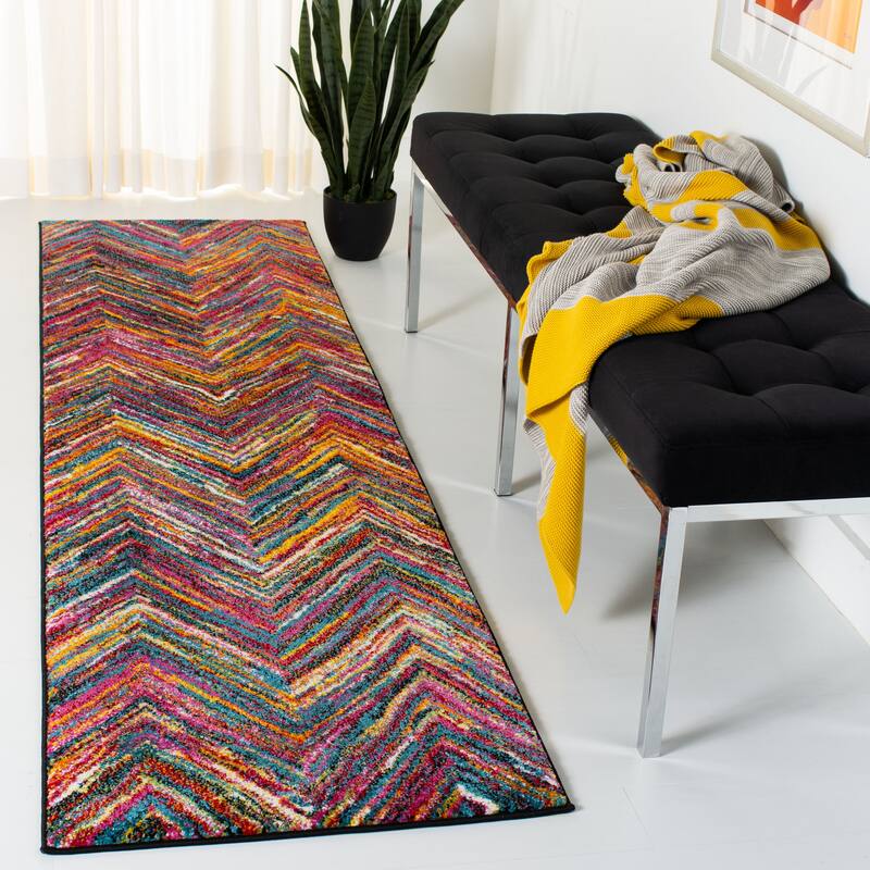 SAFAVIEH Aruba Frohmut Boho Abstract Rug - 2'3" x 8' Runner - Multi