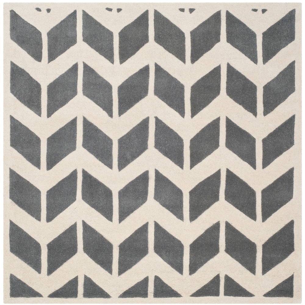 SAFAVIEH Handmade Chatham Aloyse Modern Wool Rug