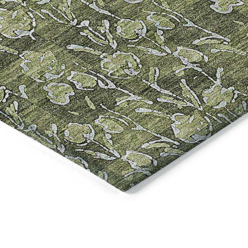 HomeRoots Floral Transitional Rectangle Outdoor Rug