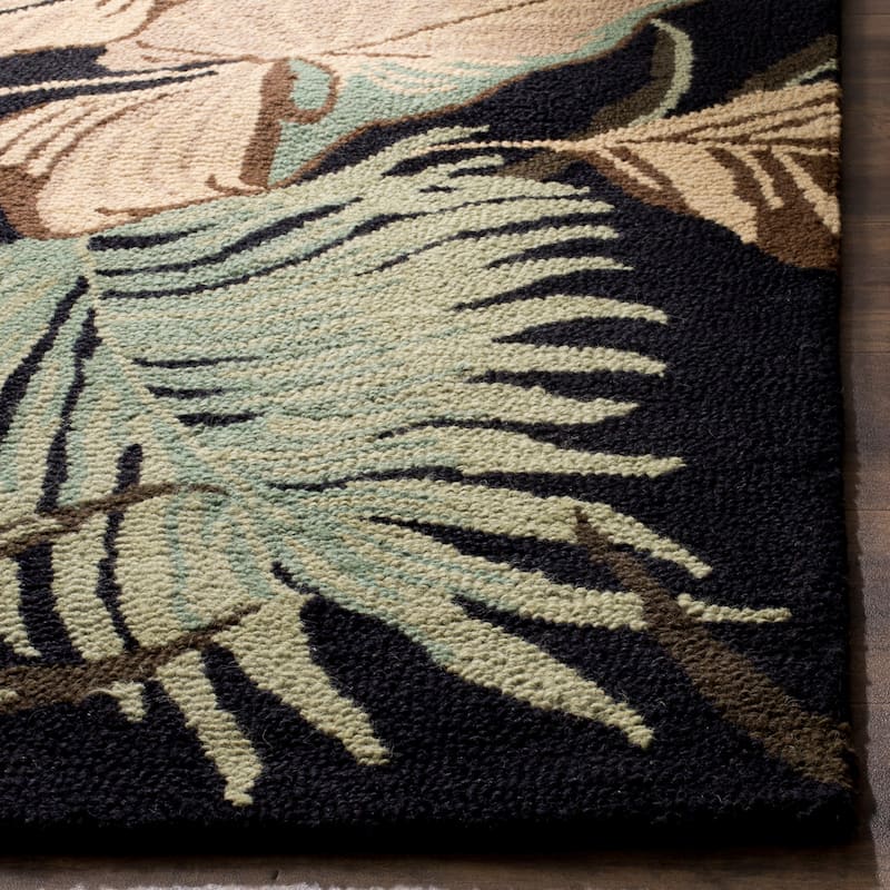 SAFAVIEH Handmade Blossom Attilia Wool Rug