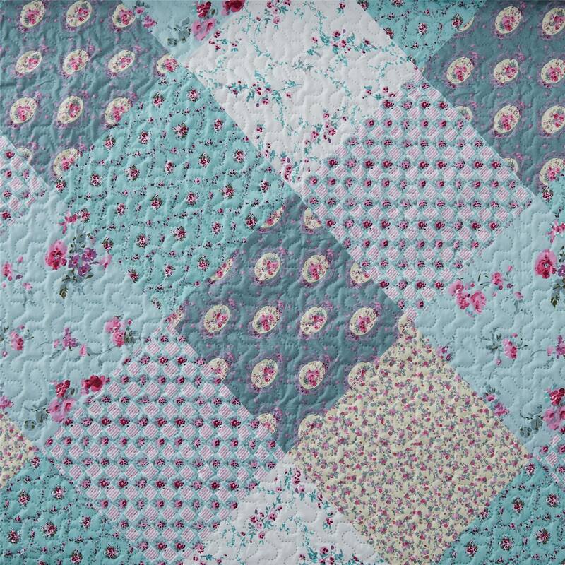 3-piece Printed Reversible Bedding Quilt Set
