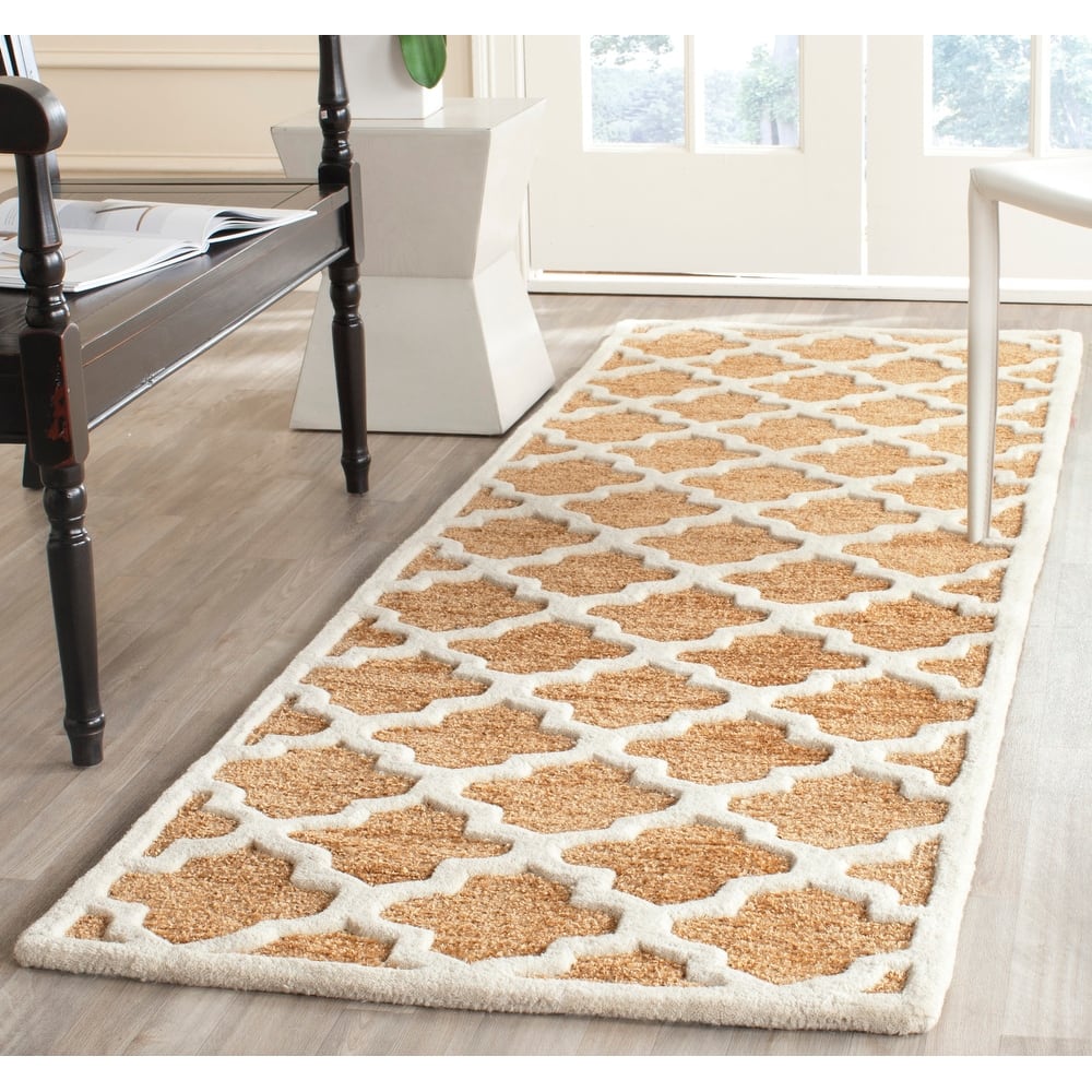 SAFAVIEH Handmade Precious Melanya Modern Polyester Rug