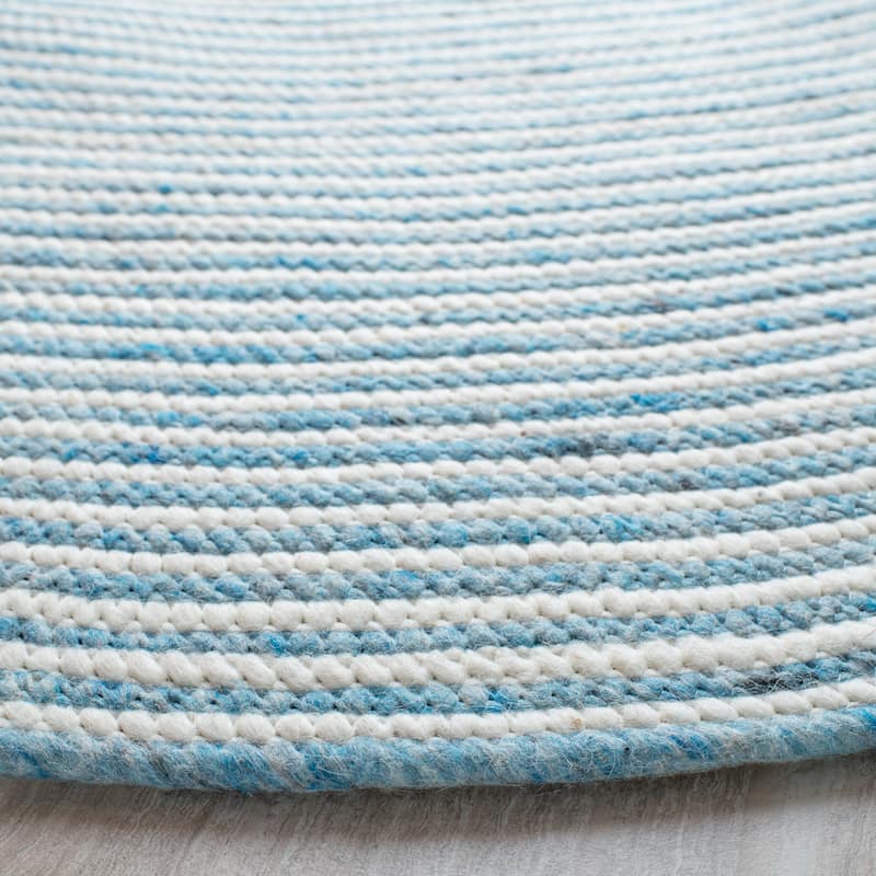 SAFAVIEH, Handmade Braided Bahrie Wool Rug