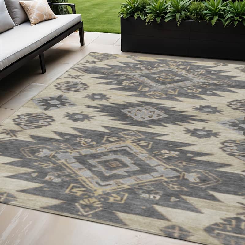 HomeRoots Tribal Transitional Rectangle Outdoor Rug - 5' X 8'
