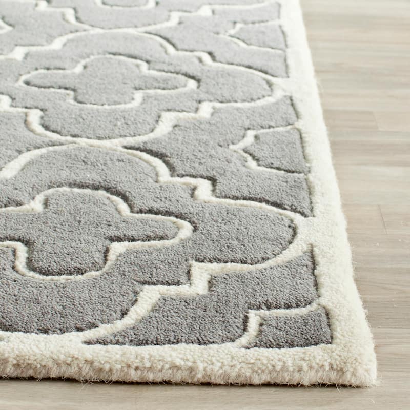 SAFAVIEH Handmade Chatham Franziska Modern Wool Rug