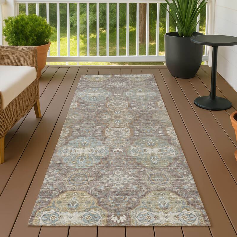 Machine Washable Indoor/ Outdoor Traditional Tracey Chantille Rug - Mocha - 2'3" x 7'6"