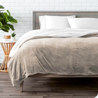Terraview Hypoallergenic Reversible Sherpa Blanket