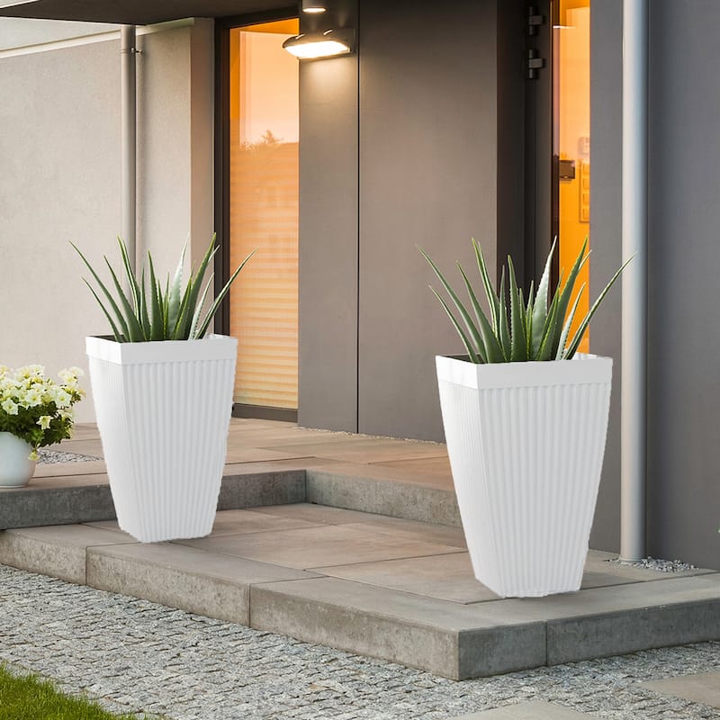 Glitzhome Oversized Eco-Friendly PE Tall Planter Porch Flowerpot (Set of 2)
