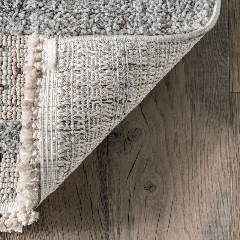 Nuloom Roselia Transitional Lined Tasseled Area Rug
