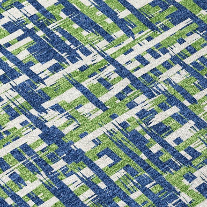 Machine Washable Indoor/ Outdoor Modern Crosshatch Chantille Rug