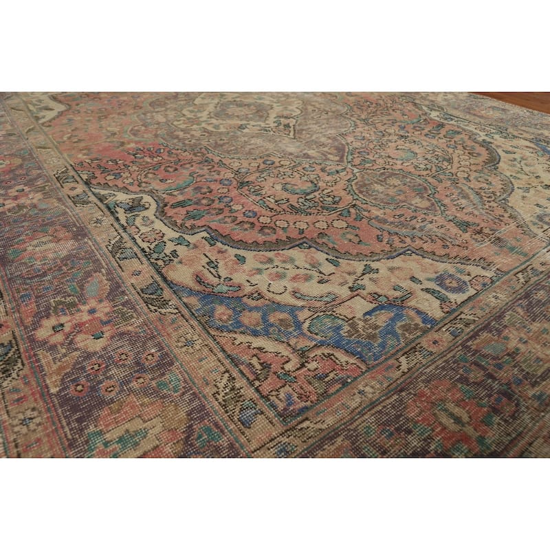 Traditional Tabriz Persian Vintage Rug Hand-Knotted Wool Carpet - 6'6" x 9'8"
